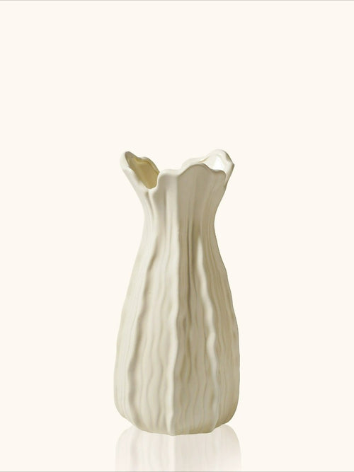 Cream Ceramic Vase, French Retro Textured Vessel for Living Room Water‑Flower Decor