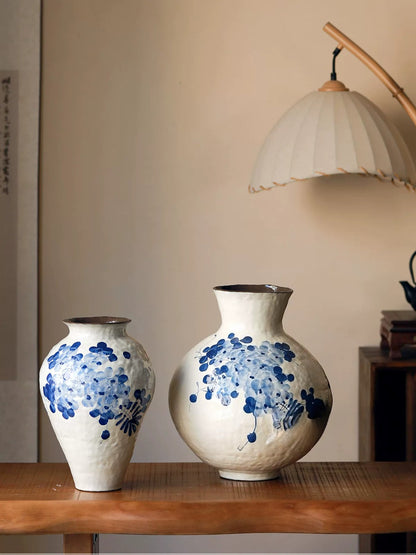 New Chinese Style Blue and White Wisteria Countertop Vase Retro Ceramic Decor