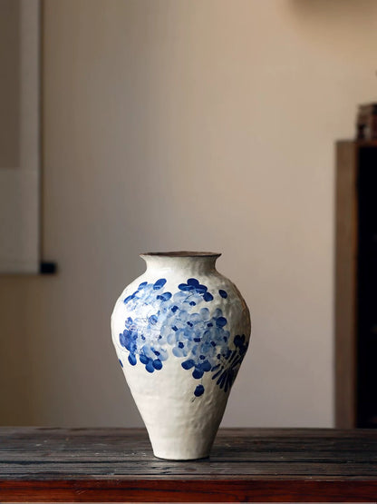 New Chinese Style Blue and White Wisteria Countertop Vase Retro Ceramic Decor
