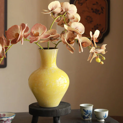 Qingmo Kiln Chinese Style Glossy Yellow Ceramic Vase Elegant Desktop Floral Vessel for Living Room Entryway Decor