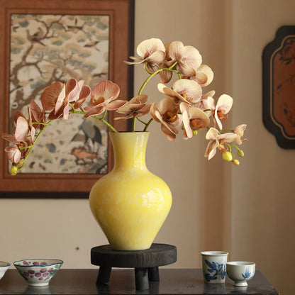 Qingmo Kiln Chinese Style Glossy Yellow Ceramic Vase Elegant Desktop Floral Vessel for Living Room Entryway Decor