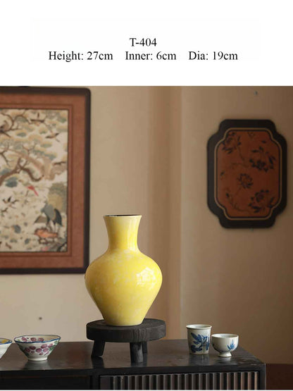 Qingmo Kiln Chinese Style Glossy Yellow Ceramic Vase Elegant Desktop Floral Vessel for Living Room Entryway Decor