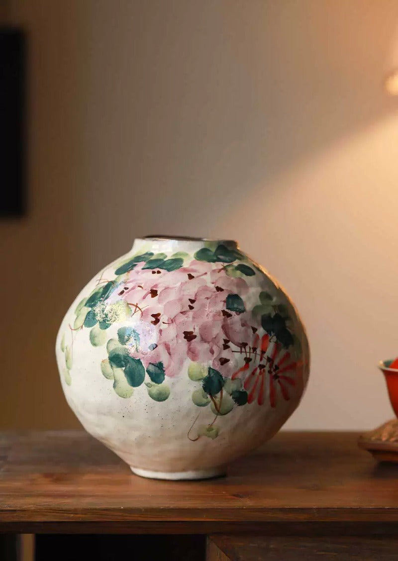 Retro Hand Painted Ceramic Vase New Chinese Style High End Art Decor for Home Hotel Homestay