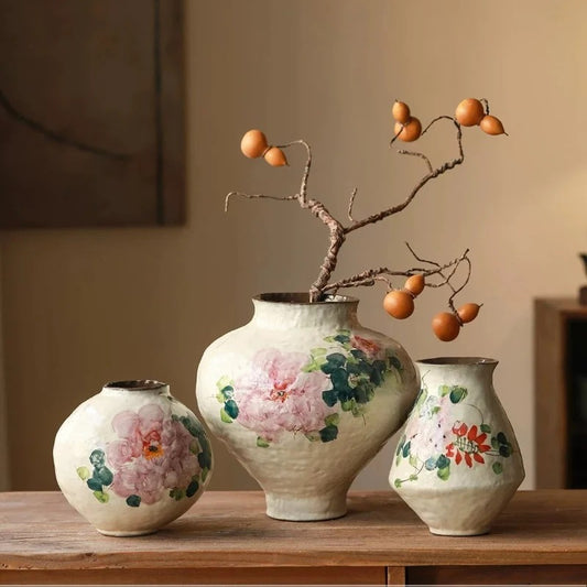 Hand Painted Hydrangea Ceramic Vase, Retro Chinese Art Vase for Living Room Tabletop Decor