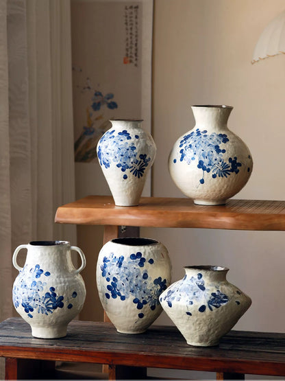 New Chinese Style Blue and White Wisteria Countertop Vase Retro Ceramic Decor