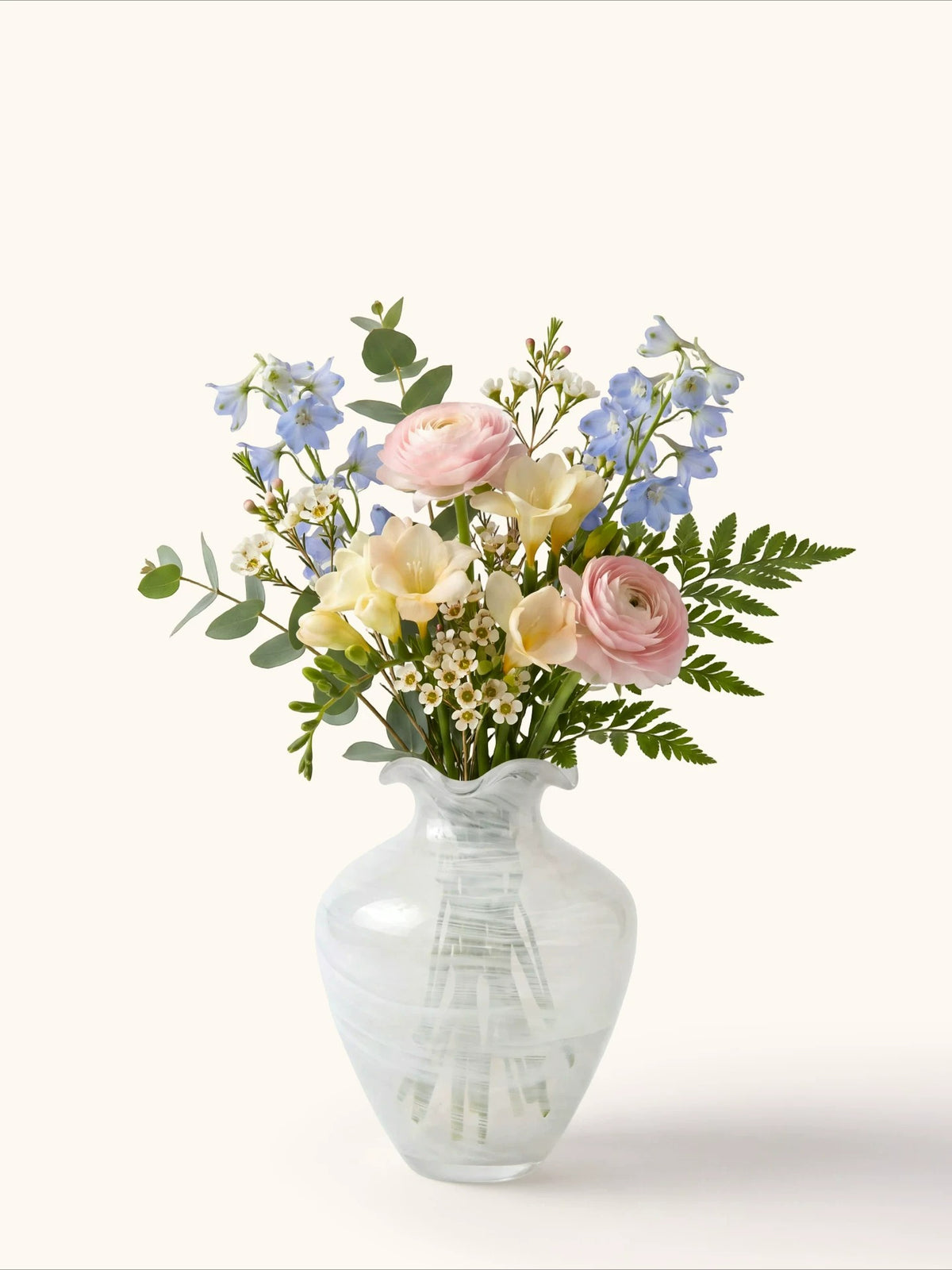 Ruffled Rim Vase, Retro Aesthetic Swirl Glass Vessel for Living Room Fresh Flower Decor