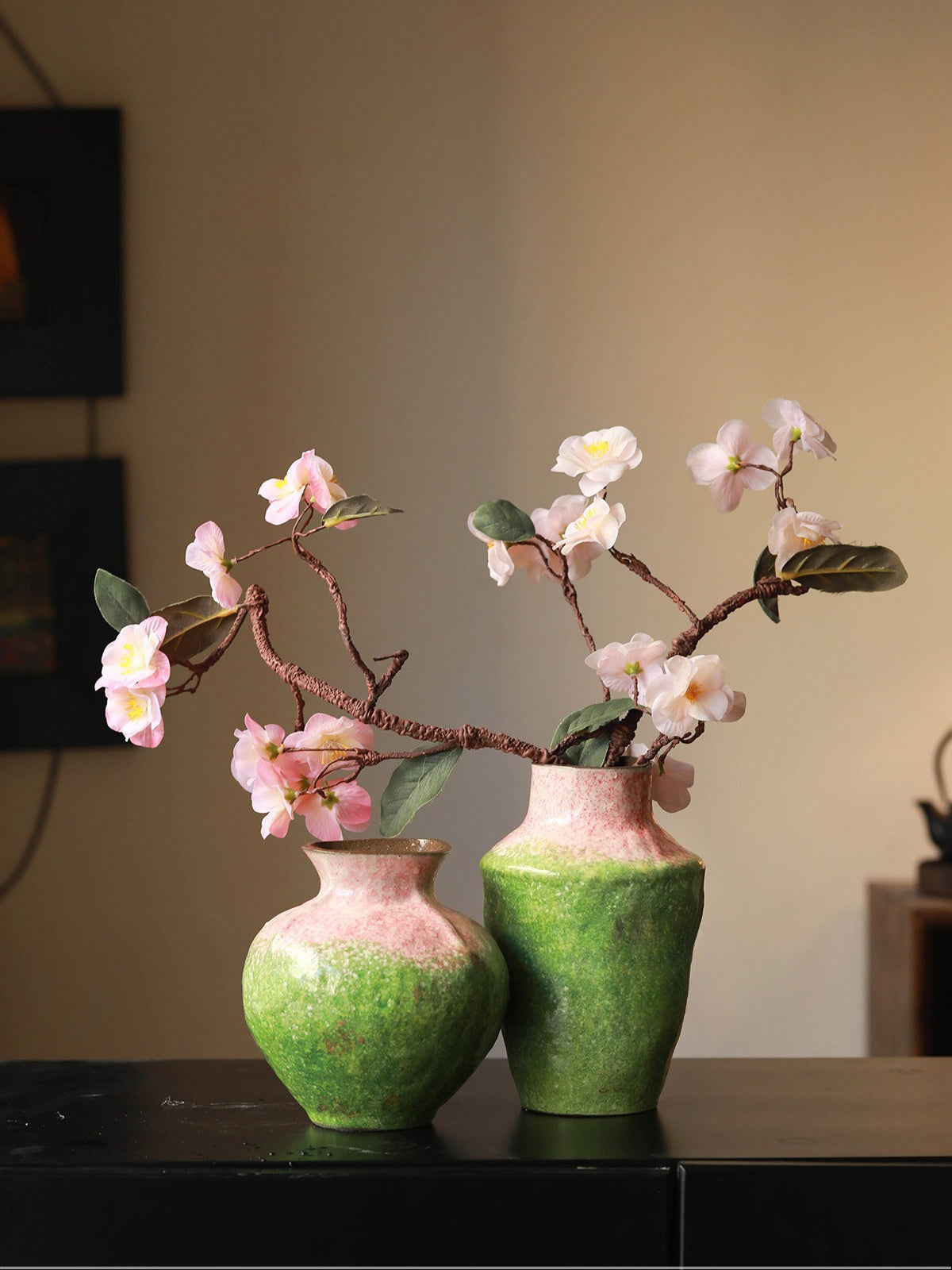 Chinese Aesthetic Gradient Green Ceramic Vase Fresh Floral Vessel for Tea Room Living Room Decor